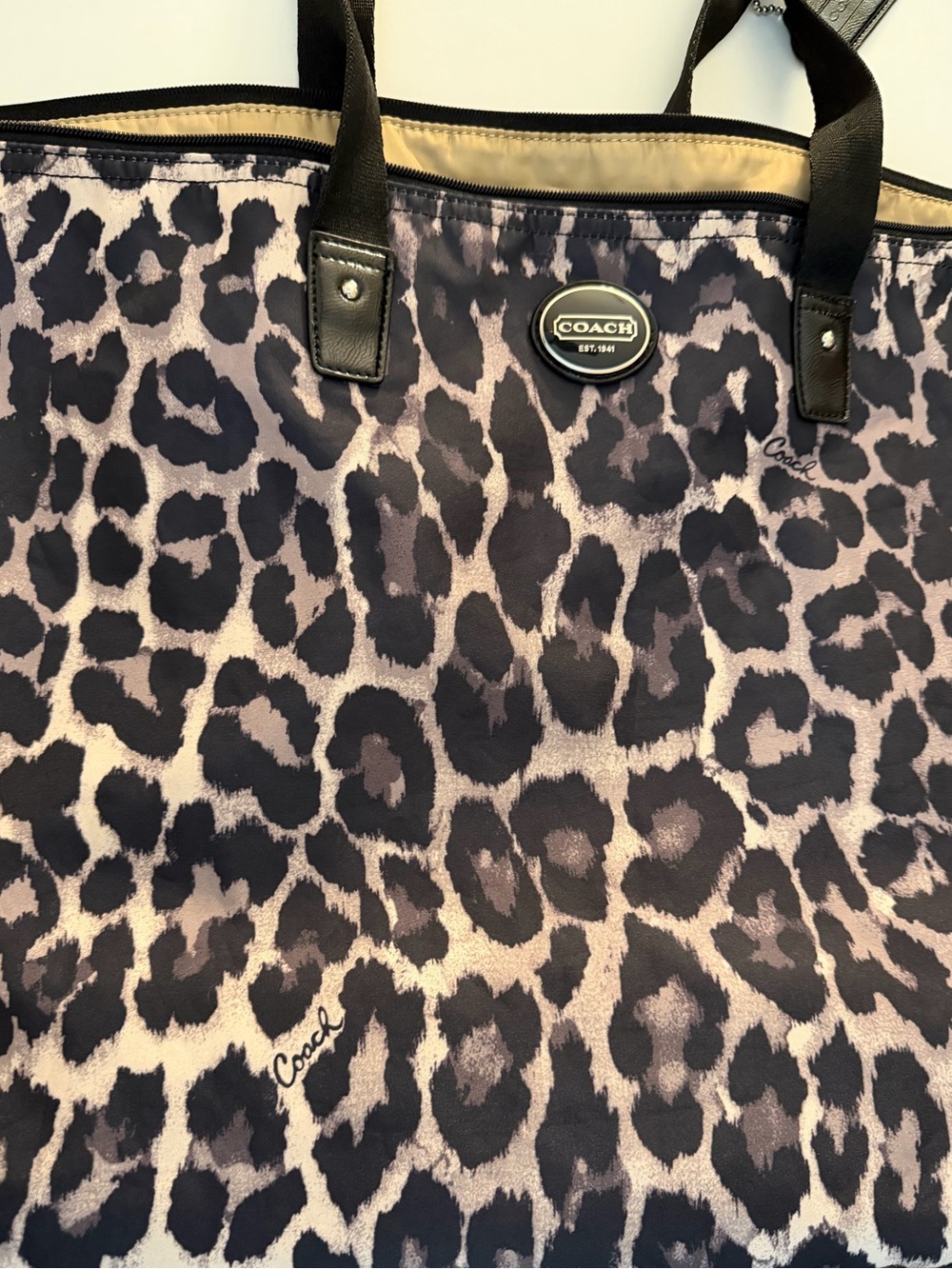 COACH large, nylon,packable, black/grey ocelot print tote bag. UEC. Amazing bag! - Picture 14 of 16
